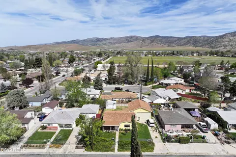 107 Brentwood Dr, Tehachapi, CA 93561 photo 29