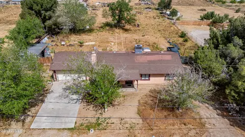 10731 Avenue R-2 E, Littlerock, CA 93543