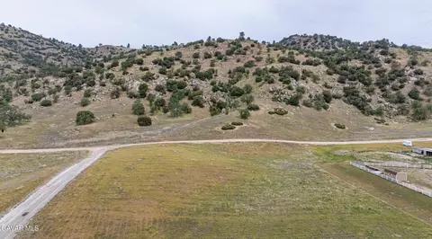Harness Drive, Tehachapi, CA 93561