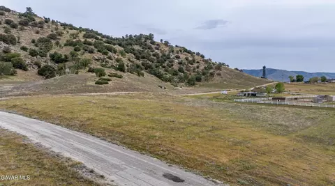 Harness Drive, Tehachapi, CA 93561 photo 4
