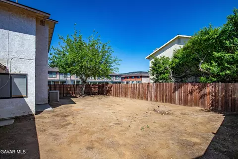 1822 Park Circle Dr, Lancaster, CA 93535 photo 21