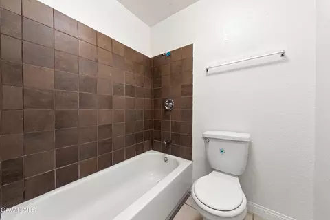 1822 Park Circle Dr, Lancaster, CA 93535 photo 13