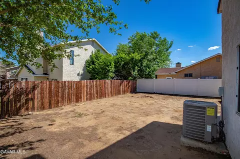 1822 Park Circle Dr, Lancaster, CA 93535 photo 20