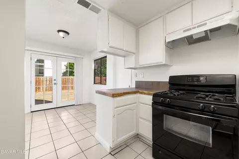 1822 Park Circle Dr, Lancaster, CA 93535 photo 7