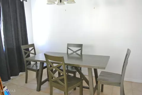 Dining - 42435 45th St, Lancaster, CA 93536 photo 1 of 2