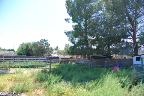 Exterior - 42435 45th St, Lancaster, CA 93536 photo 6 of 7