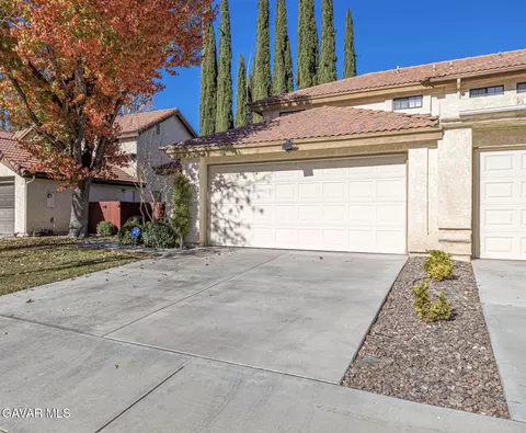 2839 Dartmouth Dr, Lancaster, CA 93536