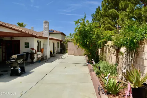 Exterior - 4639 Wrightwood Way, Palmdale, CA 93552 photo 3 of 10
