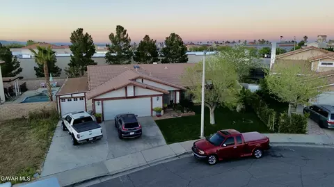 View/Area - 4639 Wrightwood Way, Palmdale, CA 93552 photo 4 of 10