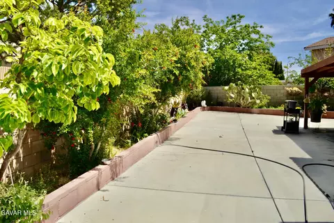Exterior - 4639 Wrightwood Way, Palmdale, CA 93552 photo 9 of 10
