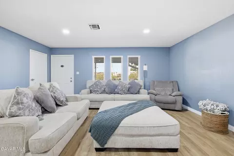 1032 Farragut St S, Ridgecrest, CA 93555