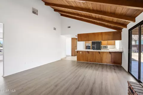 Living - 39005 E 161st St, Lake Los Angeles, CA 93591 photo 9 of 11