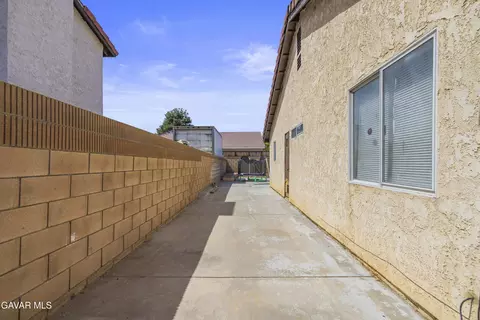43711 16th St, Lancaster, CA 93535 photo 32