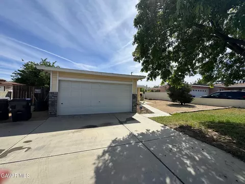 38820 Juniper Tree Rd, Palmdale, CA 93551