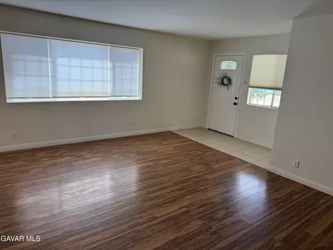 Living - 38820 Juniper Tree Rd, Palmdale, CA 93551 photo 2 of 8