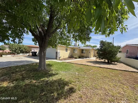 Exterior - 38820 Juniper Tree Rd, Palmdale, CA 93551 photo 2 of 6