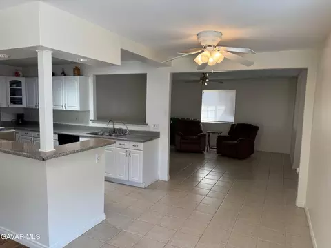 Kitchen - 38820 Juniper Tree Rd, Palmdale, CA 93551 photo 1 of 5