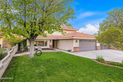 Exterior - 42911 Normandy Ln, Lancaster, CA 93536 photo 3 of 14