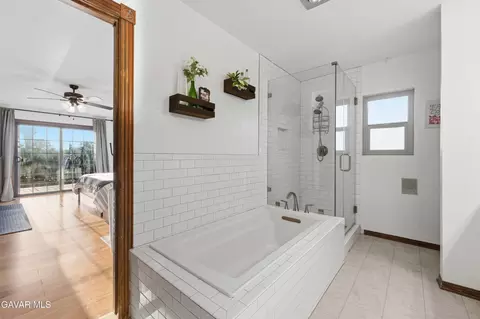 Bath - 42911 Normandy Ln, Lancaster, CA 93536 photo 4 of 4