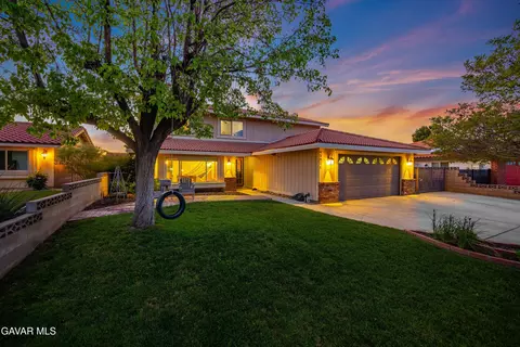 Exterior - 42911 Normandy Ln, Lancaster, CA 93536 photo 4 of 14