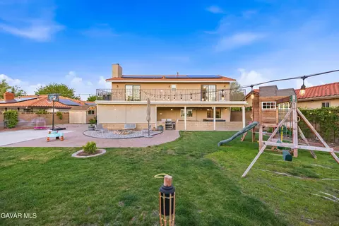 Exterior - 42911 Normandy Ln, Lancaster, CA 93536 photo 6 of 14
