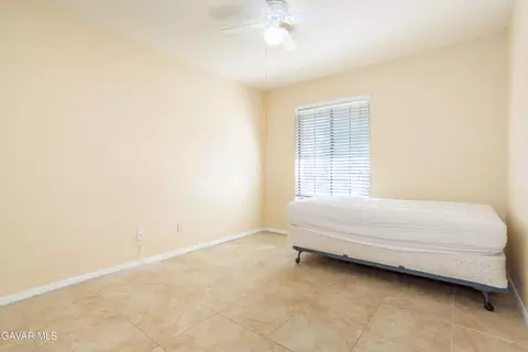 37255 E 28th St, Palmdale, CA 93550 photo 13