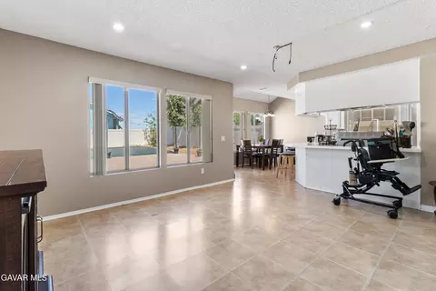 2123 Avenue R12 E, Palmdale, CA 93550 photo 6