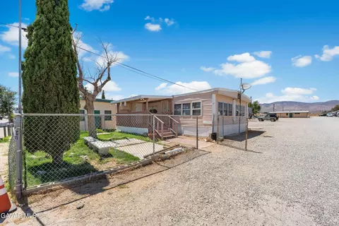 Exterior - 2121 Nadeau St #SPC C1, Mojave, CA 93501 photo 2 of 6