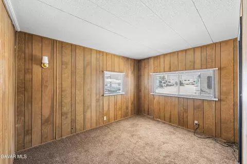 Bedroom - 2121 Nadeau St #SPC C1, Mojave, CA 93501 photo 3 of 7