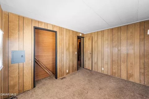 Bedroom - 2121 Nadeau St #SPC C1, Mojave, CA 93501 photo 4 of 7