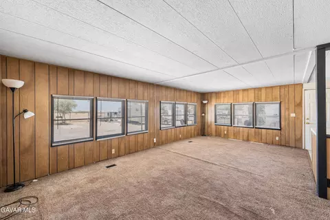 Living - 2121 Nadeau St #SPC C1, Mojave, CA 93501 photo 7 of 10