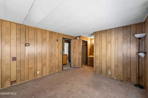 Bedroom - 2121 Nadeau St #SPC C1, Mojave, CA 93501 photo 6 of 7