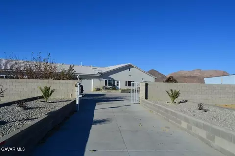 4463 Cloud Nine Ave, Mojave, CA 93501