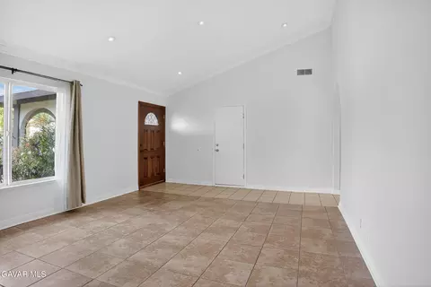 5604 Bloomfield St, Simi Valley, CA 93063 photo 10