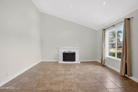 5604 Bloomfield St, Simi Valley, CA 93063 photo 8