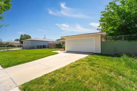 Exterior - 44141 Date Ave, Lancaster, CA 93534 photo 2 of 5