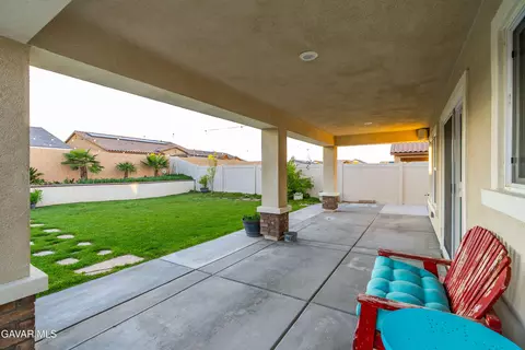 Exterior - 44451 W 63rd St, Lancaster, CA 93536 photo 14 of 22