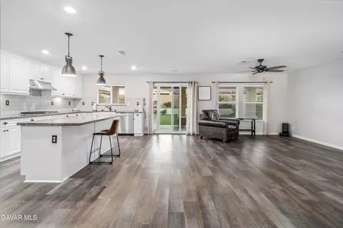 Other - 44451 W 63rd St, Lancaster, CA 93536 photo 2 of 9