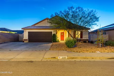 Exterior - 44451 W 63rd St, Lancaster, CA 93536 photo 3 of 22