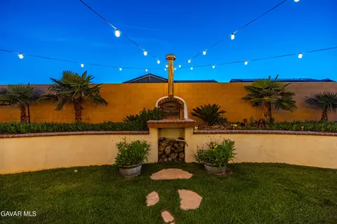 Exterior - 44451 W 63rd St, Lancaster, CA 93536 photo 12 of 22