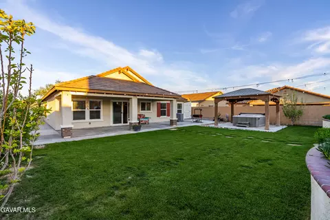 Exterior - 44451 W 63rd St, Lancaster, CA 93536 photo 16 of 22