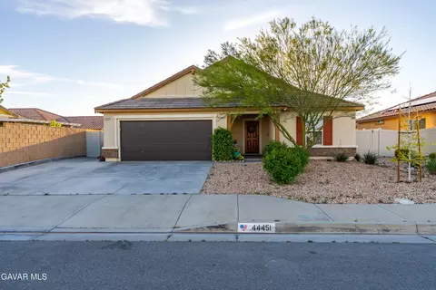 Exterior - 44451 W 63rd St, Lancaster, CA 93536 photo 19 of 22