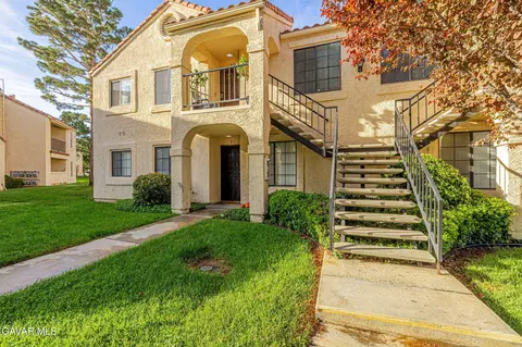 2554 Olive Dr #82, Palmdale, CA 93550