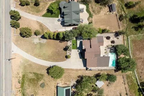 View/Area - 21020 White Pine Dr, Tehachapi, CA 93561 photo 2 of 8