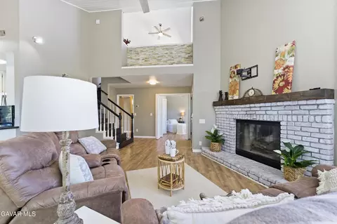 Other - 21020 White Pine Dr, Tehachapi, CA 93561 photo 3 of 9