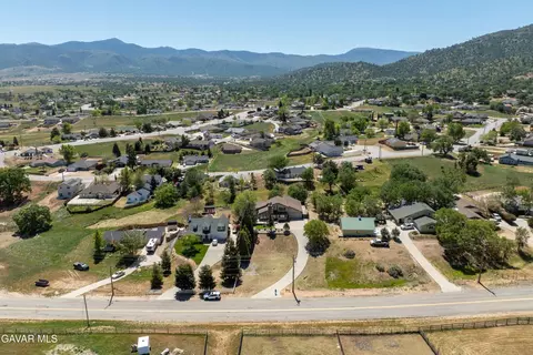 View/Area - 21020 White Pine Dr, Tehachapi, CA 93561 photo 7 of 8