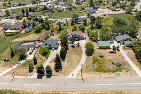 View/Area - 21020 White Pine Dr, Tehachapi, CA 93561 photo 8 of 8