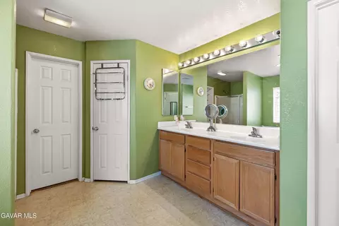 1549 Thomas Dr, Lancaster, CA 93535 photo 27