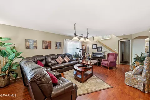 1549 Thomas Dr, Lancaster, CA 93535 photo 8