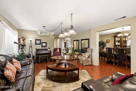 1549 Thomas Dr, Lancaster, CA 93535 photo 6
